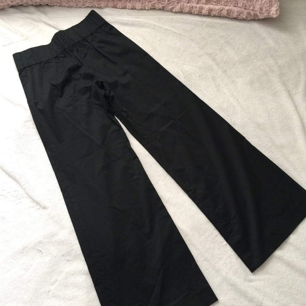 ❌SOLD❌BCBG Max Azria trousers - Picture 2 of 3